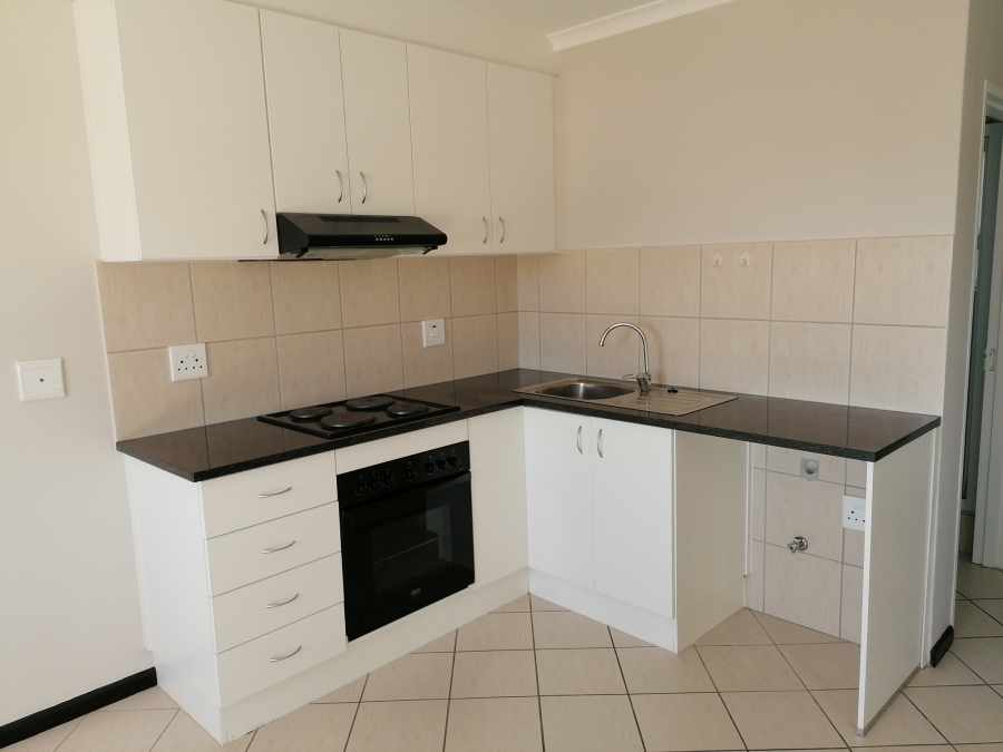 To Let 2 Bedroom Property for Rent in Buh Rein Estate Western Cape